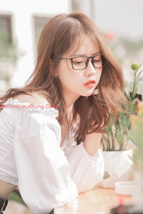  Hình ảnh girl xinh đẹp đeo mắt kính cận Cute 